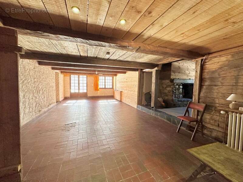 A vendre LA CLUSAZ Chalet de caractère - 237 m² - photo 7
