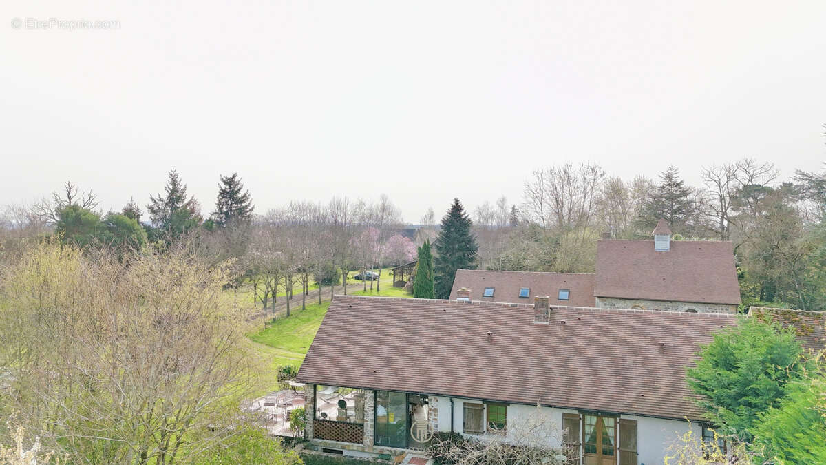 Maison à MONTLUCON