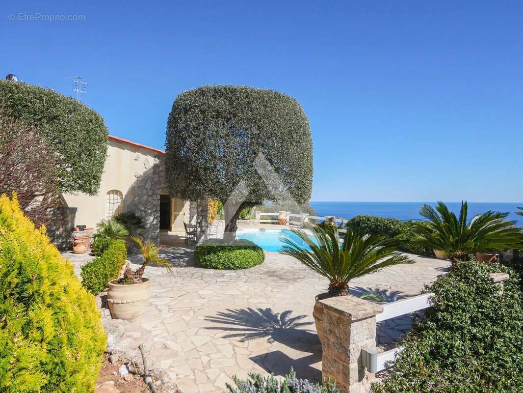 Maison à LA TURBIE