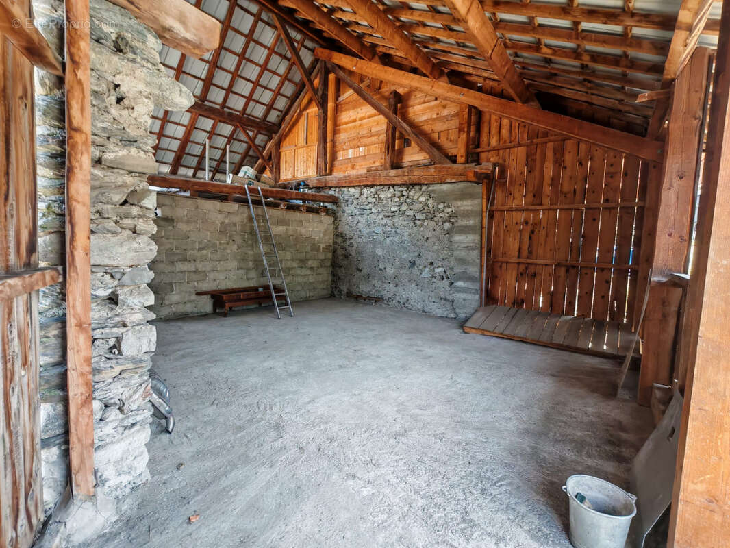 Maison à LA CHAPELLE