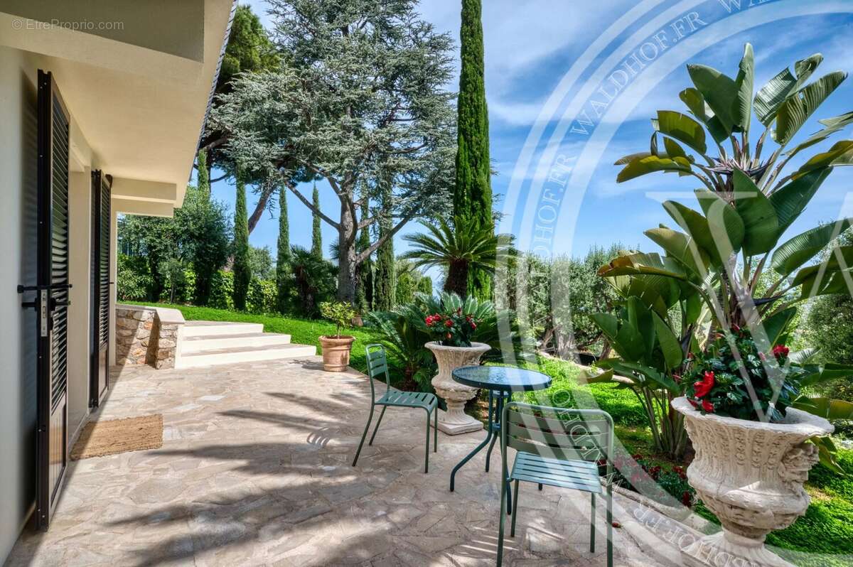 Maison à ROQUEBRUNE-CAP-MARTIN