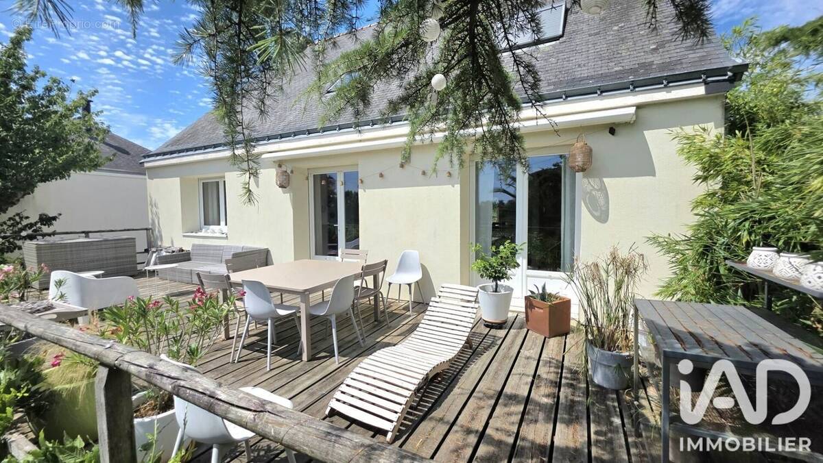 Photo 1 - Maison à SAINT-AVE