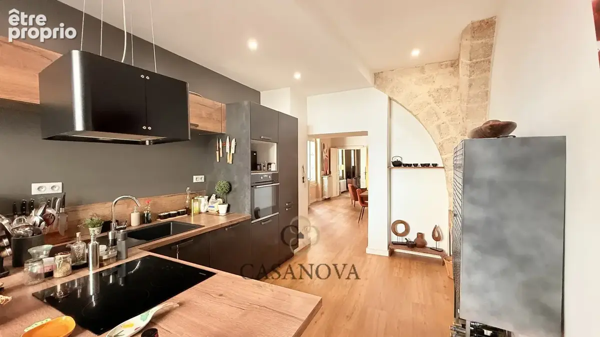 Appartement de caractère rénové avec terrasse dans un hôtel particulier à Béziers - photo 5