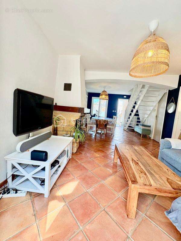 Maison à LA GAUDE