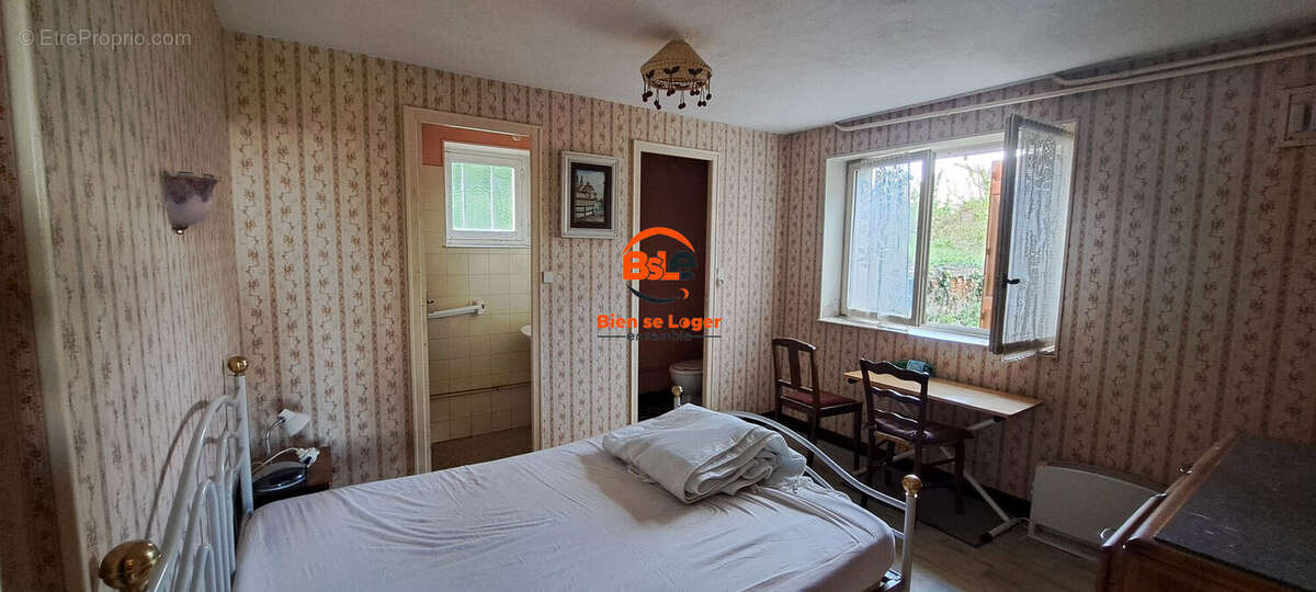 BSLE Agence immobilière Bien Se Loger Ensemble Cébazat -  IMMOBILIER MAISON AIGUEPERSE 3 CHAMBRES VUE PANORAMIQUE GRANGES - Maison à AIGUEPERSE