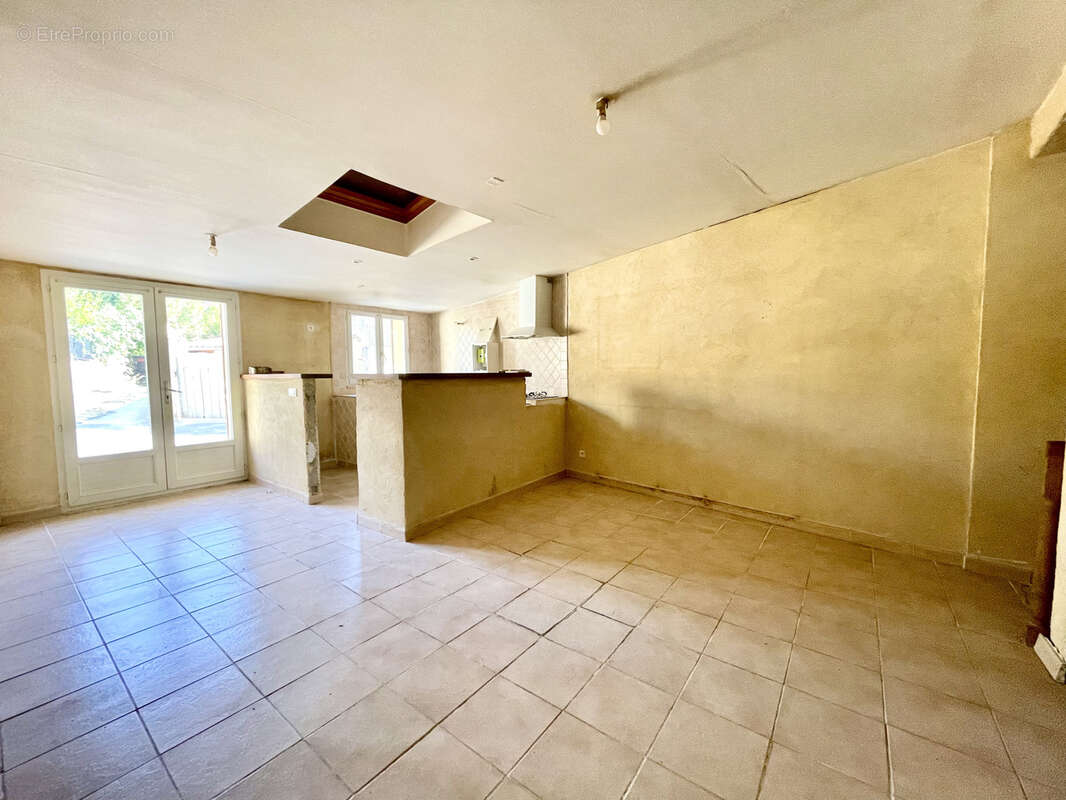 5 min de vaison - maison de village avec garage - photo 2