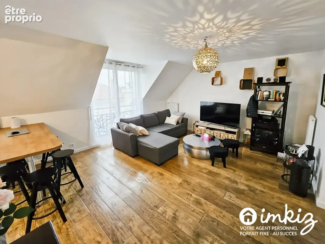 Appartement  T4  avec parking - photo 2
