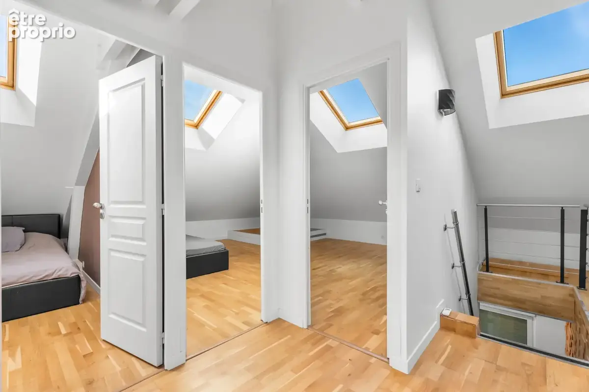 Aix-les-Bains - Maison 250 m2 - Terrain 908 m2 - photo 15