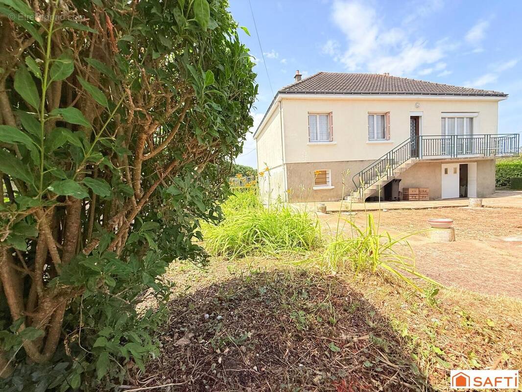 Photo 1 - Maison à COUESMES