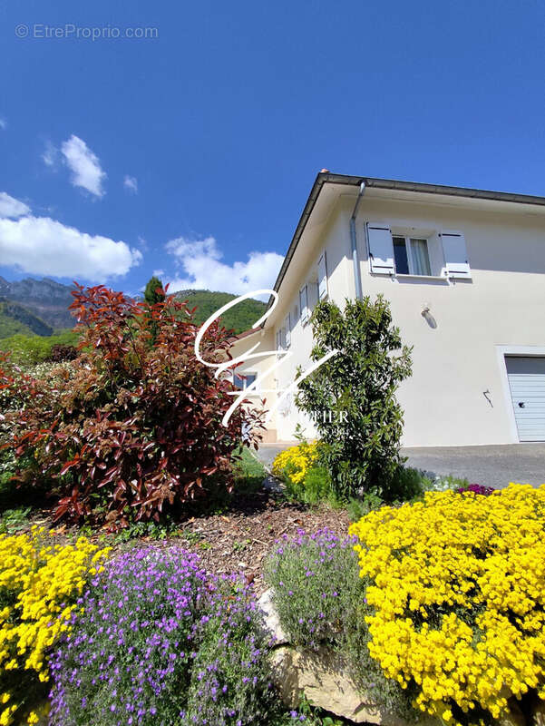 Maison à BARRAUX