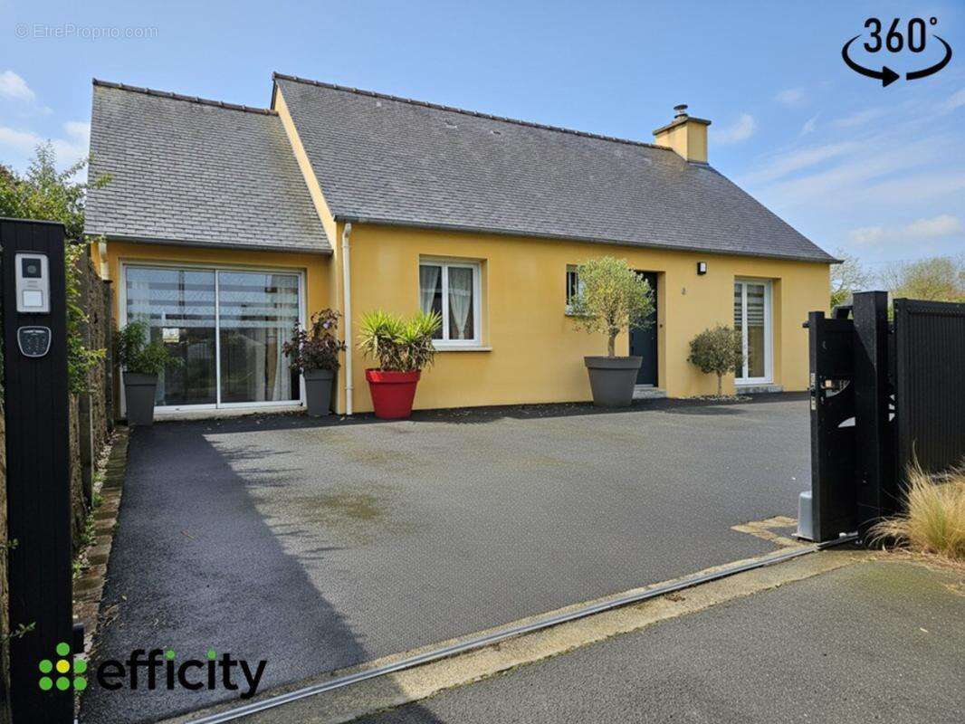 Maison à SAINT-PIERRE-DE-PLESGUEN