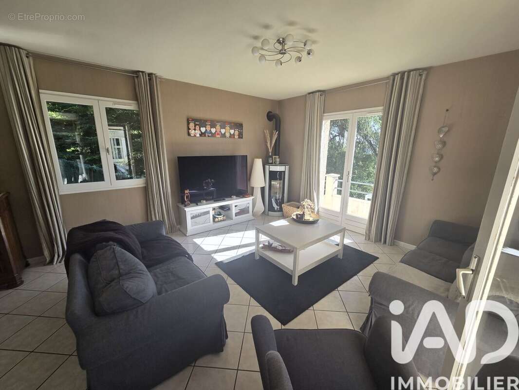 Maison 216 m² à Annonay  - photo 7