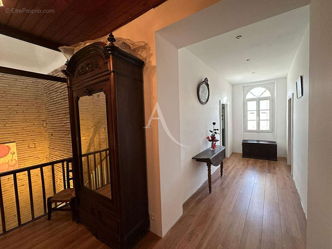 TOULOUSAINE  T6  255m² avec piscine  et salle de cinéma - photo 11