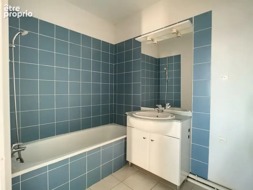 Appartement T2 - PINEUILH - Idéal investissement - photo 4
