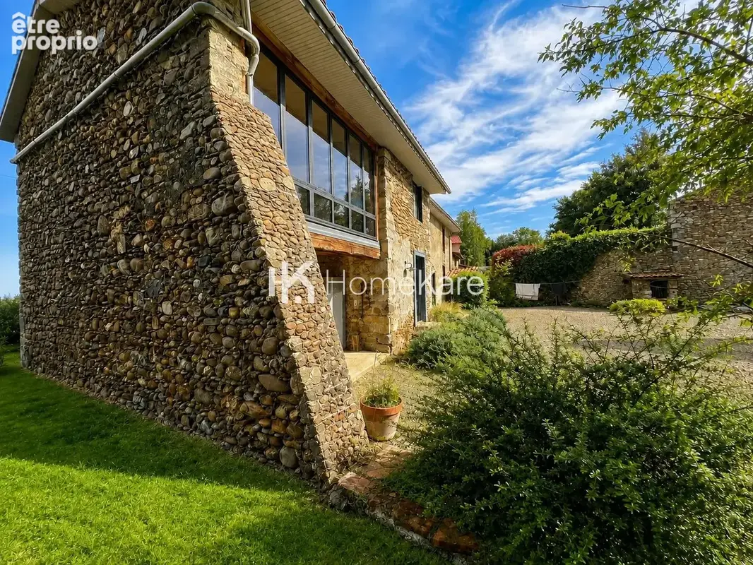 Maison 5 pièces 170 m² à vendre à Saint-Paul (65150) - photo 2