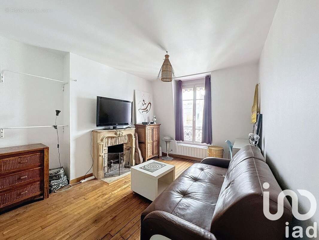 Photo 2 - Appartement à PARIS-18E