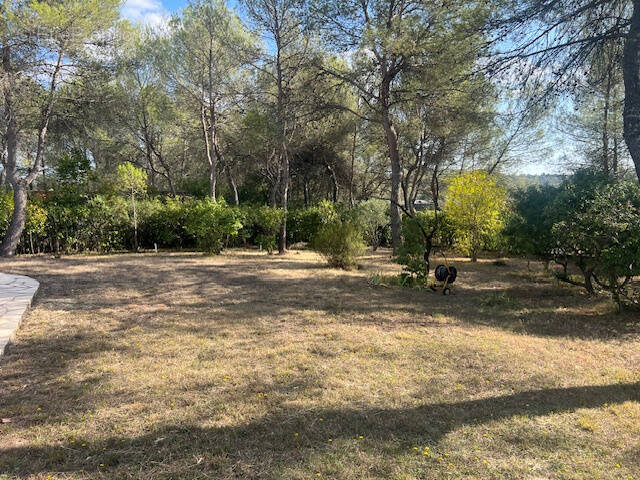 Terrain à SAINT-CLEMENT-DE-RIVIERE