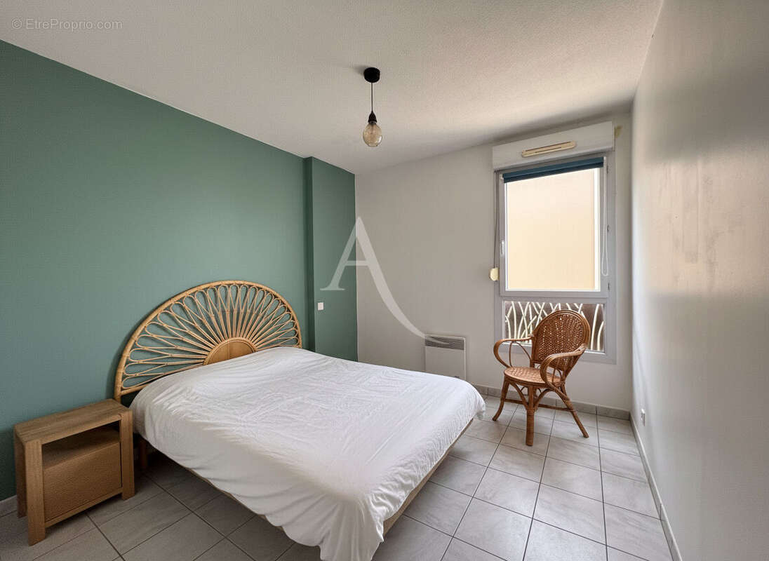 Perpignan sud à vendre appartement t3 avec grande terrasse et 2 places de parking en s/sol - photo 4