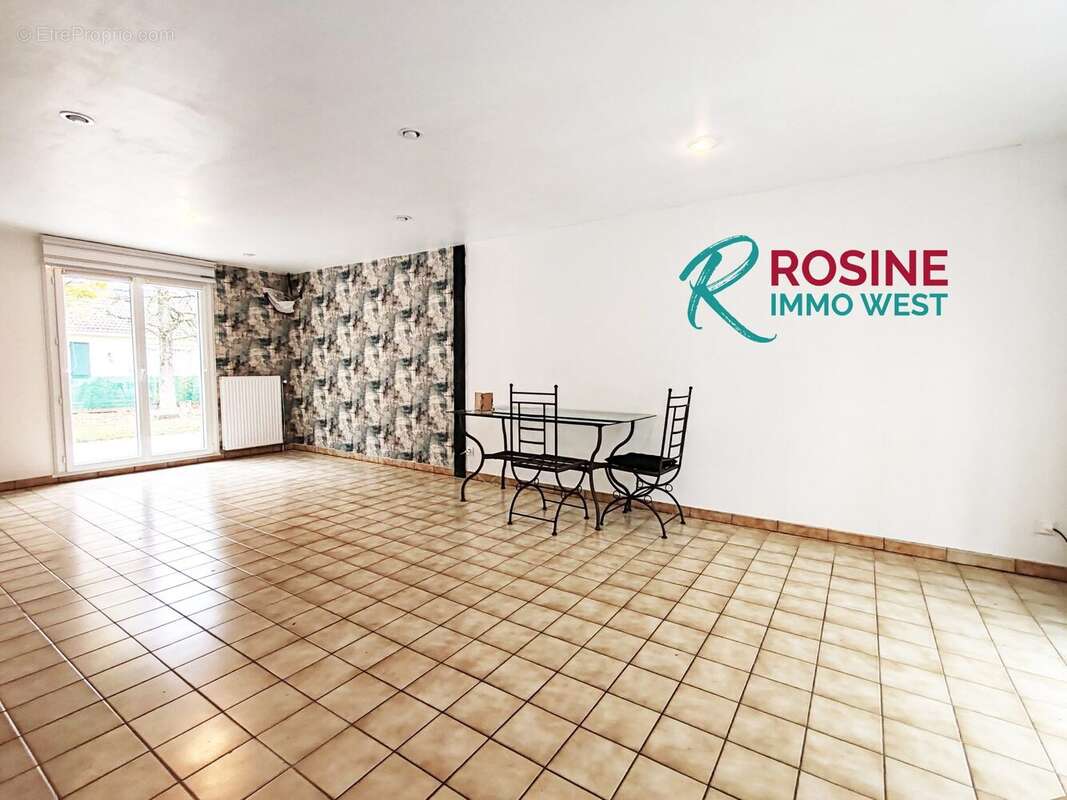 Maison à COURCOURONNES