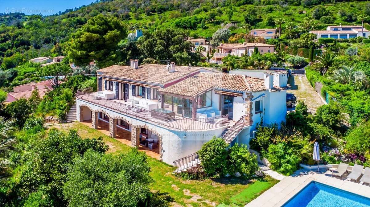 Coup de cœur assuré – villa d’exception avec vue mer panoramique à 180° - photo 3