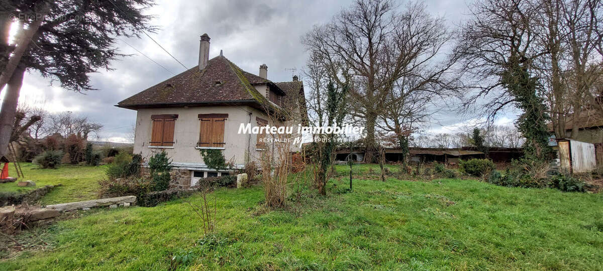 Maison à SAINT-JEAN-D'ASSE