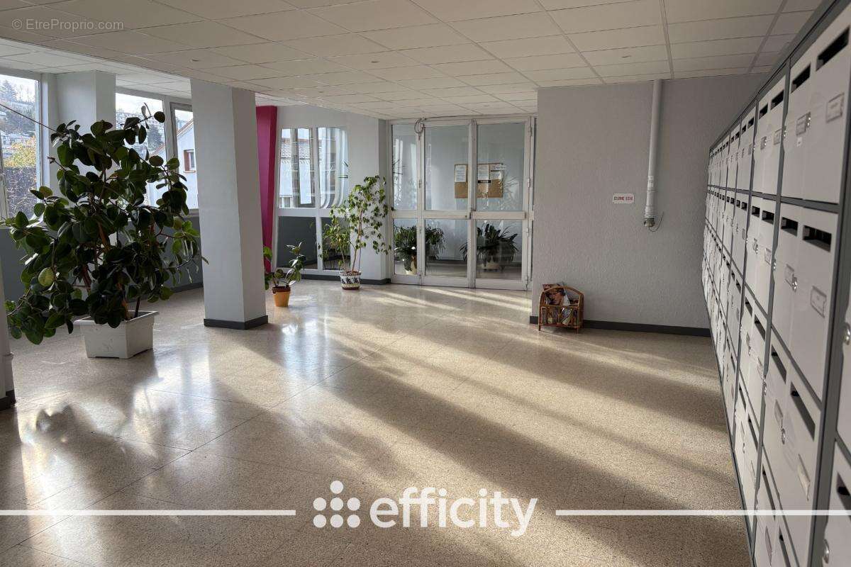 Appartement à SAINT-ETIENNE