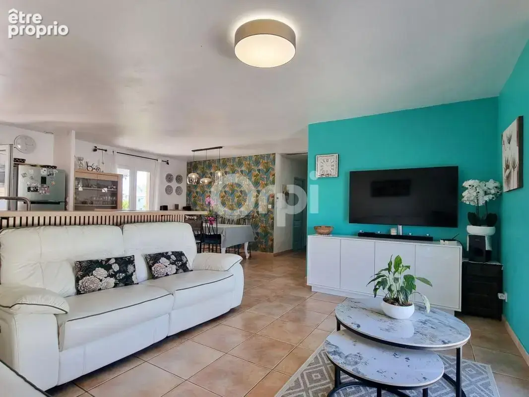 – Villa plain-pied 3 chambres avec piscine – À 5 min d’Alès – - photo 11