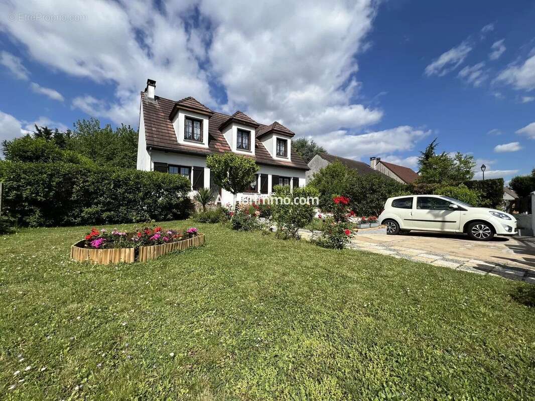 Maison à SUCY-EN-BRIE