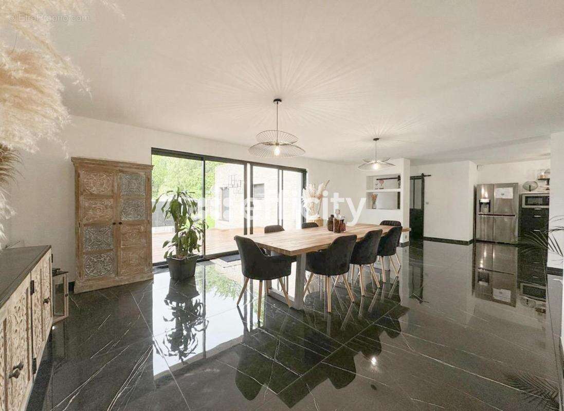 Maison à HENIN-BEAUMONT