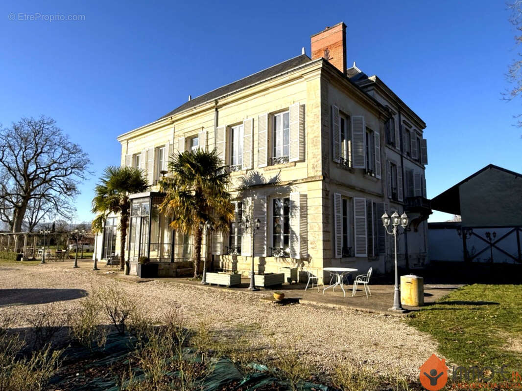 Maison 765 m² à Reims  - photo 6
