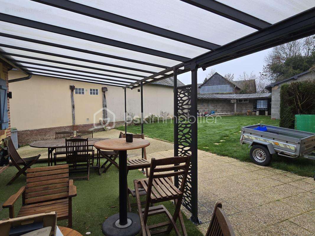 Maison à FEUQUIERES