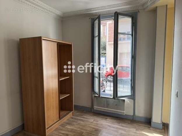 Appartement à GENNEVILLIERS