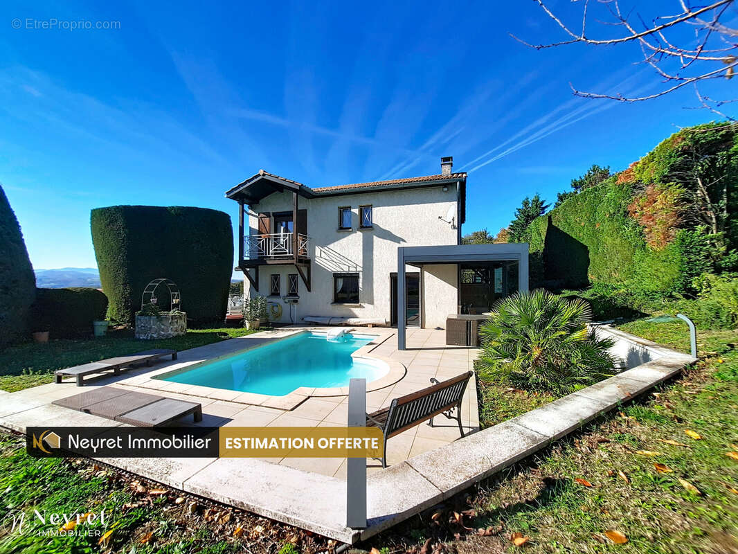 Maison à COMMUNAY
