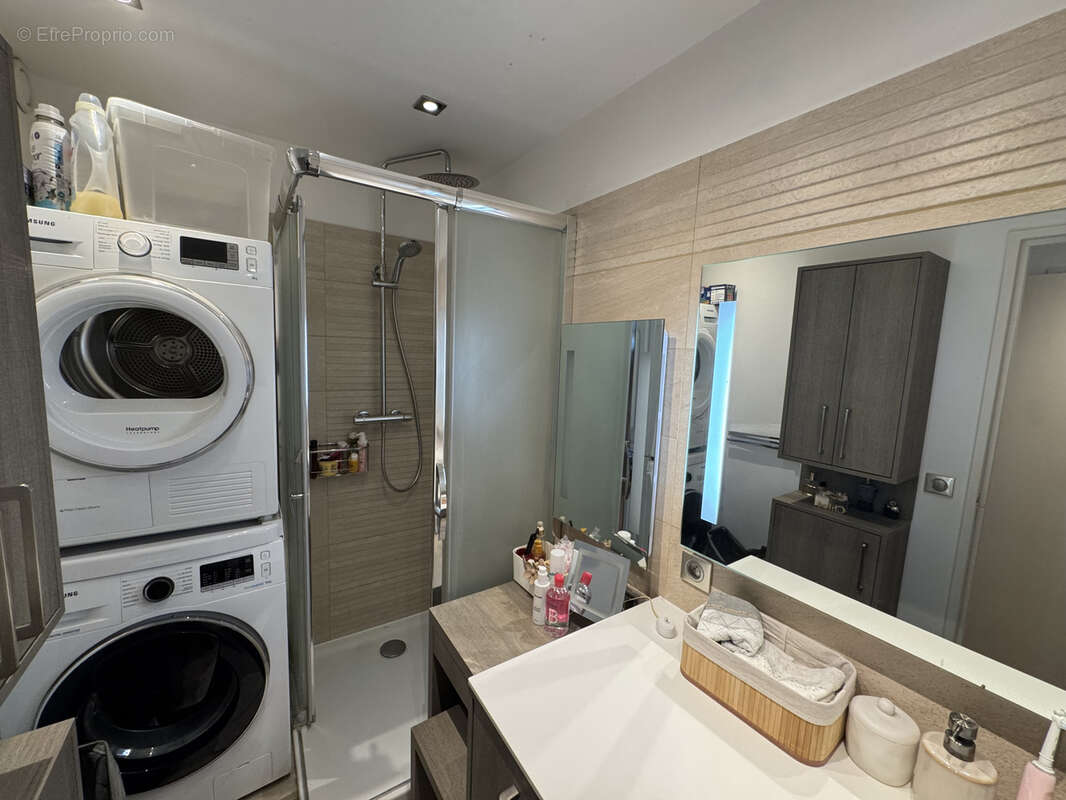 Appartement à PARIS-11E