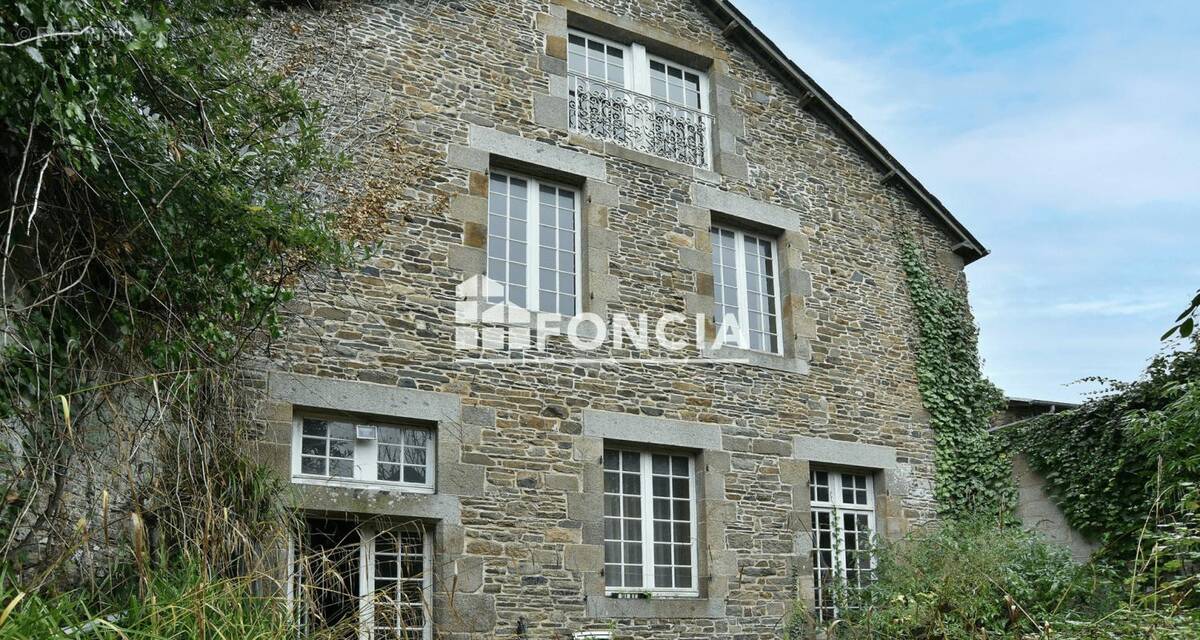 Maison à DOL-DE-BRETAGNE