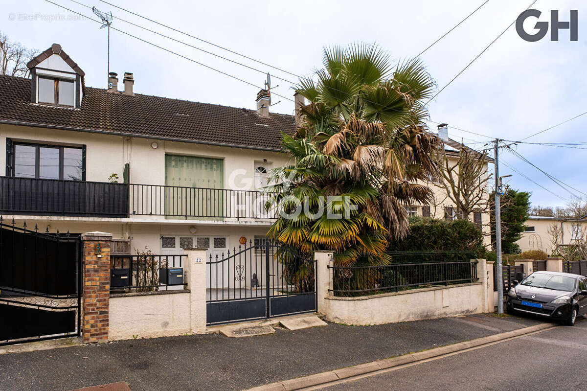Maison à SOISY-SUR-SEINE