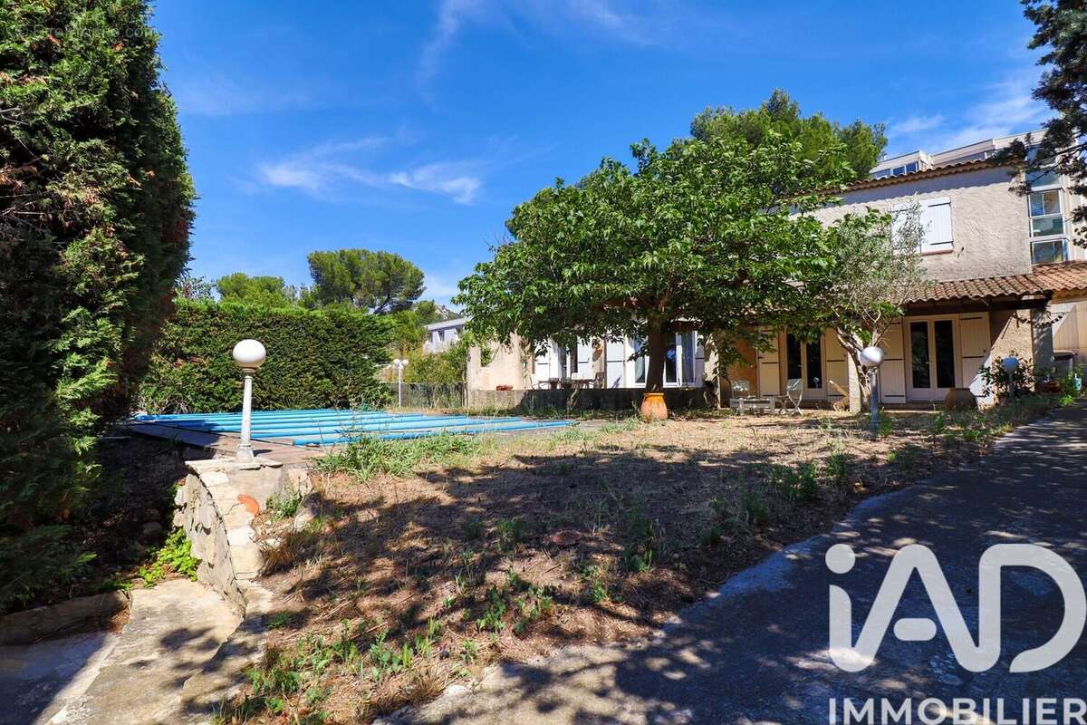Photo 2 - Maison à MARSEILLE-9E