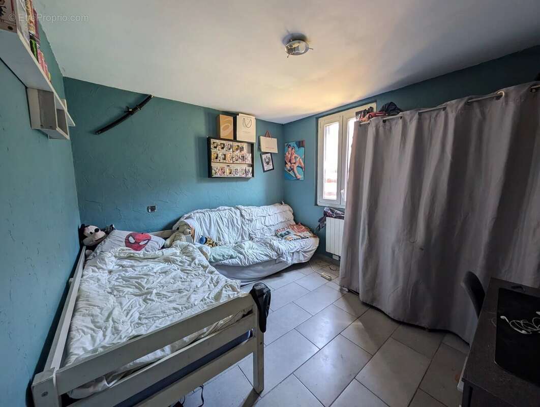 Appartement à PEILLON