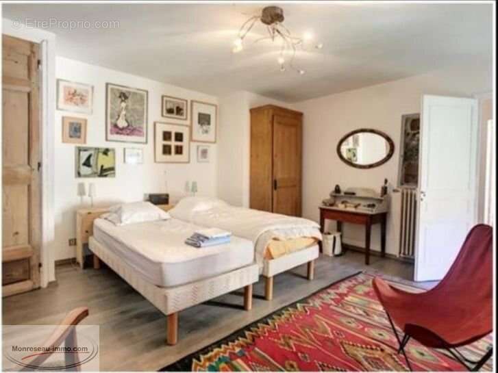 Maison à BAGNOLS-SUR-CEZE