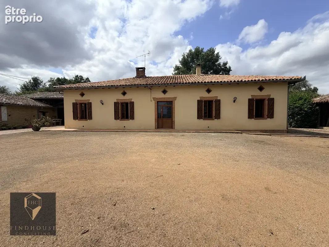 Ferme t6 - 1,5 hectare - 211 m2 - dépendances - étang - puits - piscine - photo 18