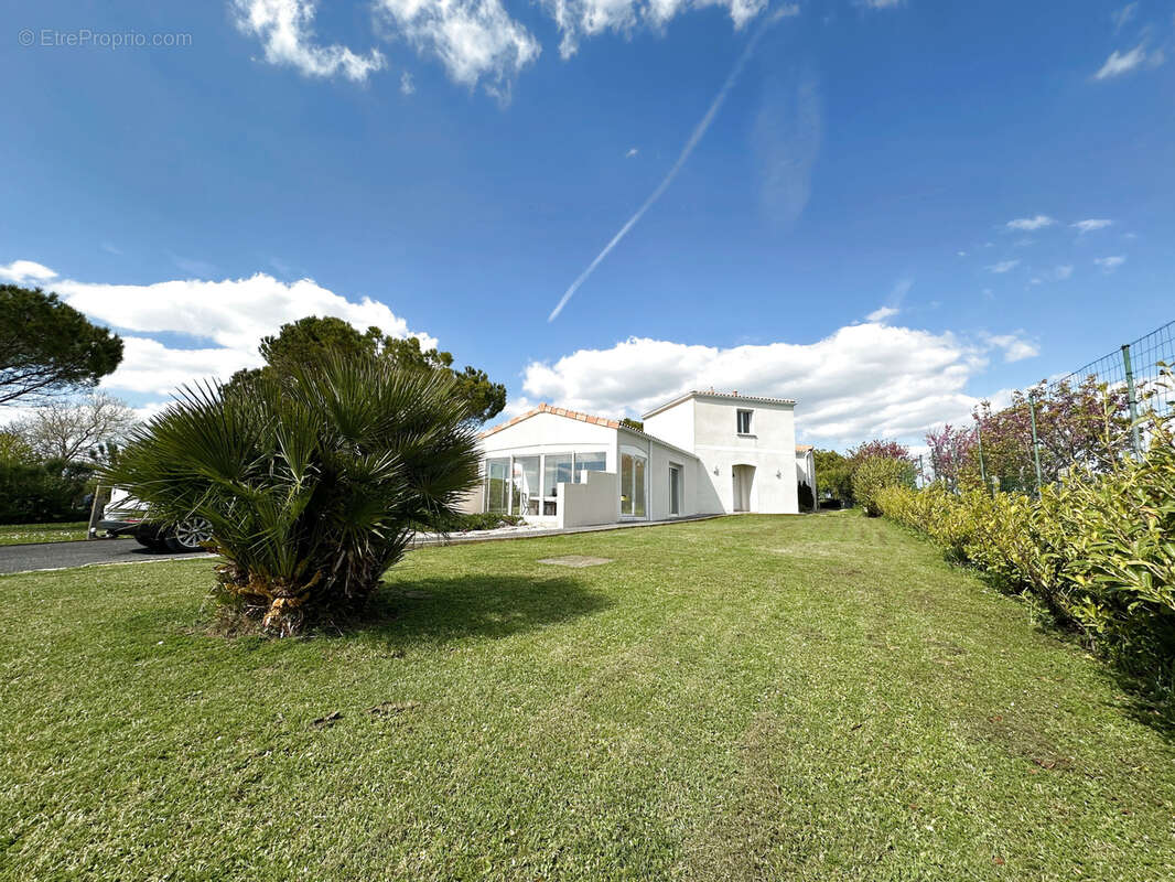 Maison à BARZAN