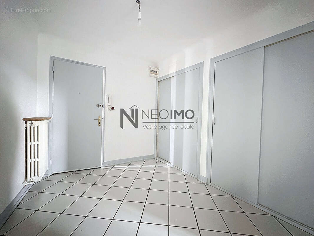 Appartement à NEUFCHATEAU