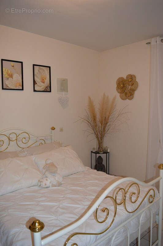 Appartement à MAROLLES-SOUS-LIGNIERES