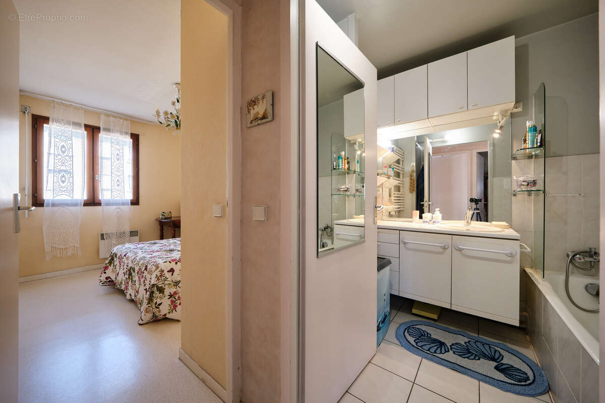Appartement à MEYTHET