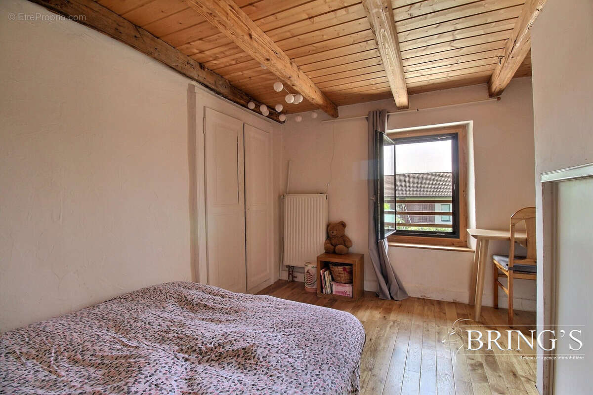 Maison à CRANVES-SALES