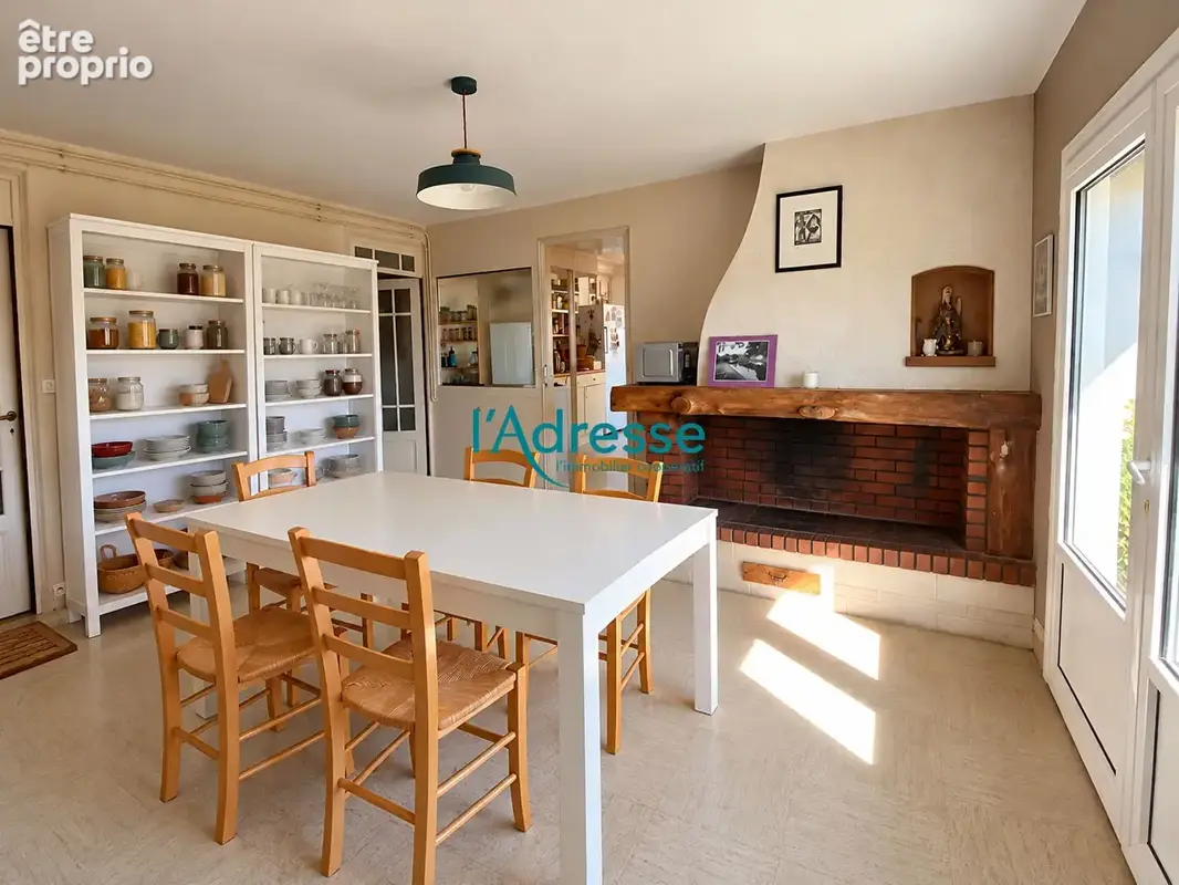 Grande maison familiale sur 9000 m² env. de terrain - photo 3