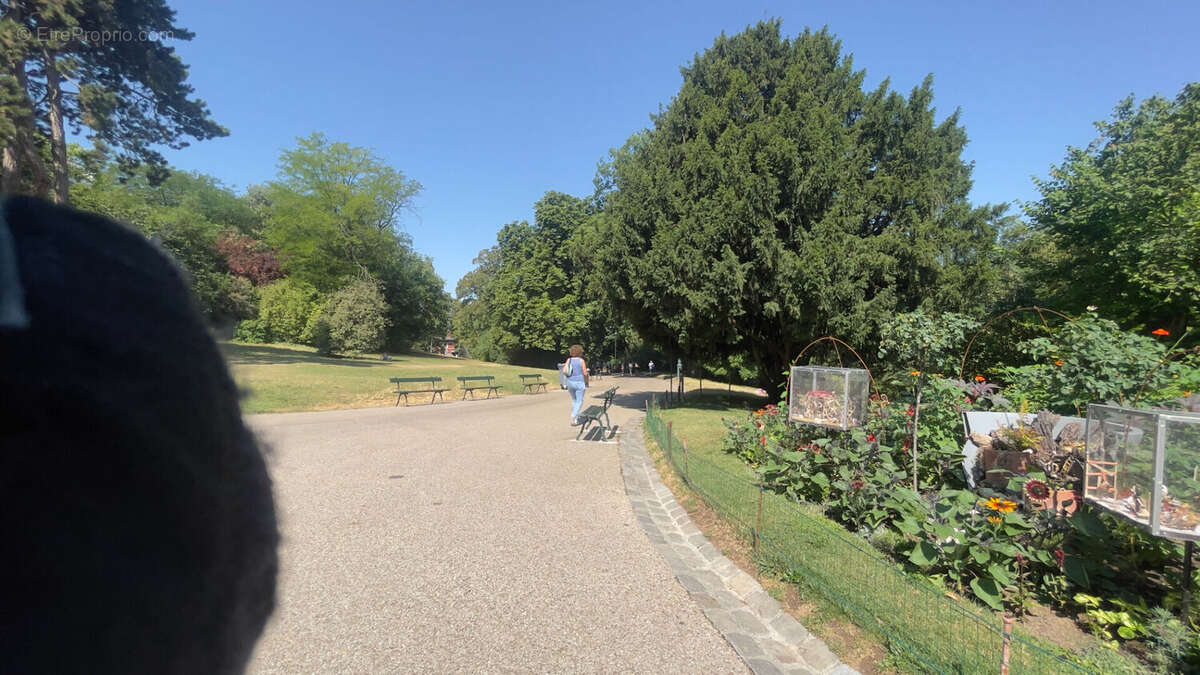 Buttes Chaumont, métro Botzaris, T2 de 36 m² avec ascenseur et cave - photo 13