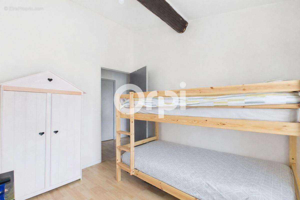Appartement à SAINT-PAUL-EN-FORET