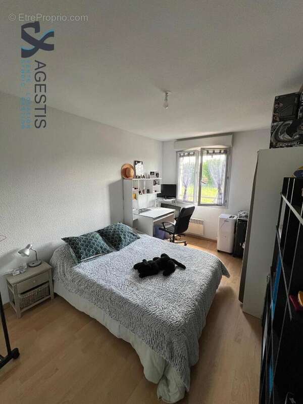   - Maison à LONGAGES