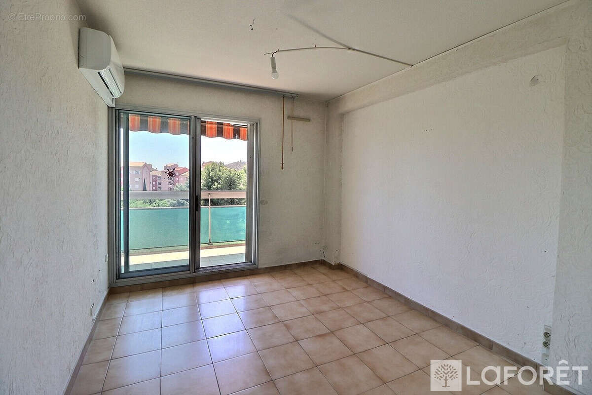 Appartement à HYERES